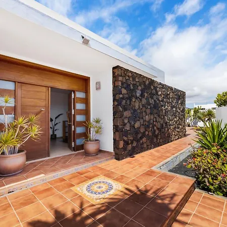 Вилла Home2book Luxury Playa Honda, Private Pool